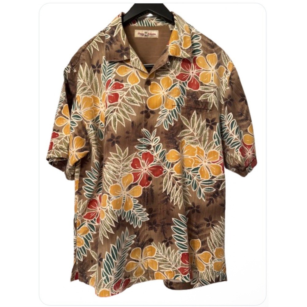 VTG Tommy Bahama Size L Floral Silk Short sleeve Pocket Wood Look Buttons Up